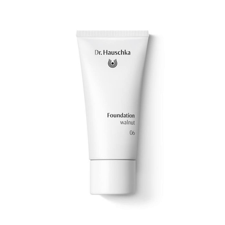 Dr. hauschka Foundation 06 Walnut Fondotinta Naturale 30 ml