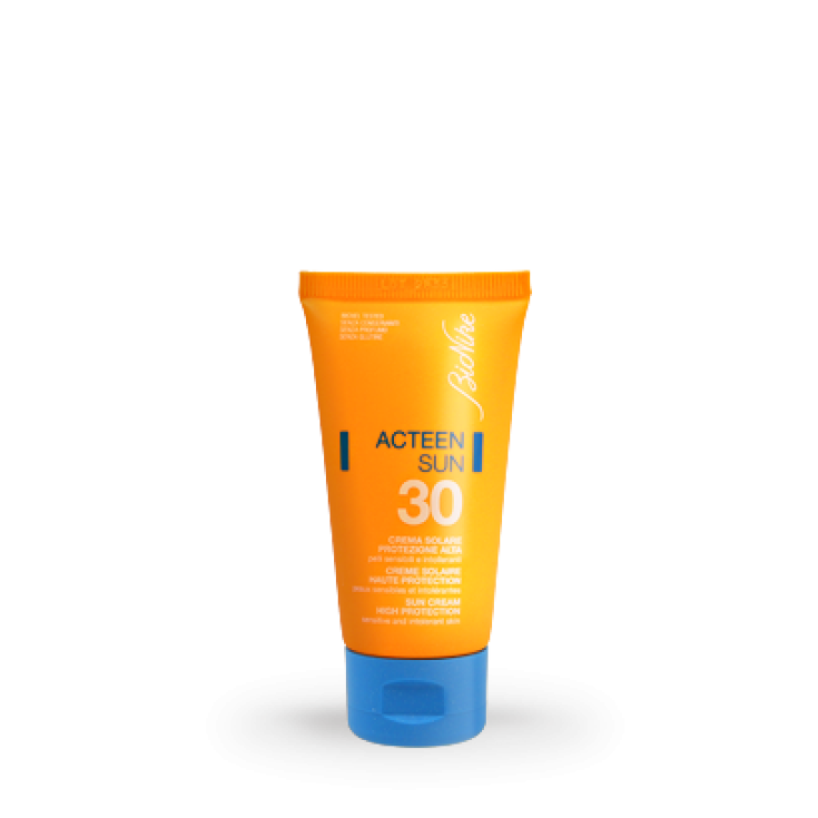 BioNike Acteen Sun Crema Solare SPF30 Pelle A Tendenza Acneica 50ml