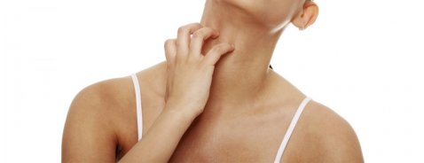 Dermatite da sudore e acqua di mare: cause, sintomi e rimedi Dermatite da sudore e acqua di mare: cause, sintomi e rimedi
