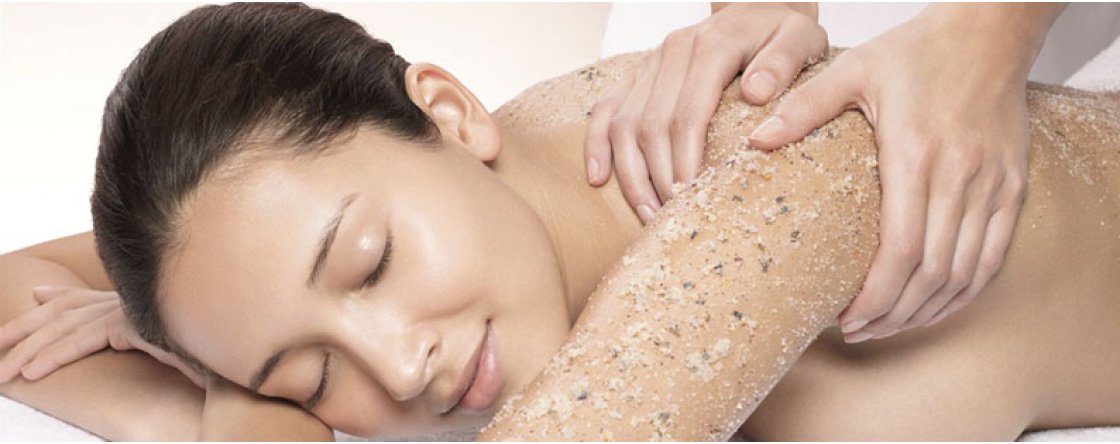 Il Peeling per illuminare la nostra pelle dopo l’estate